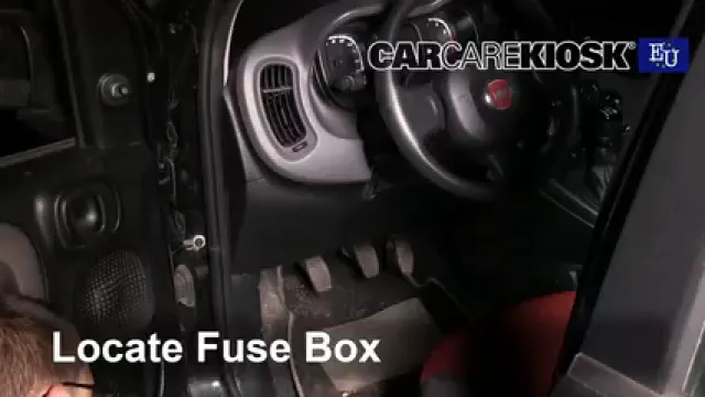 2016 Fiat Panda Pop 1.2L 4 Cyl. Fuse (Interior) Check